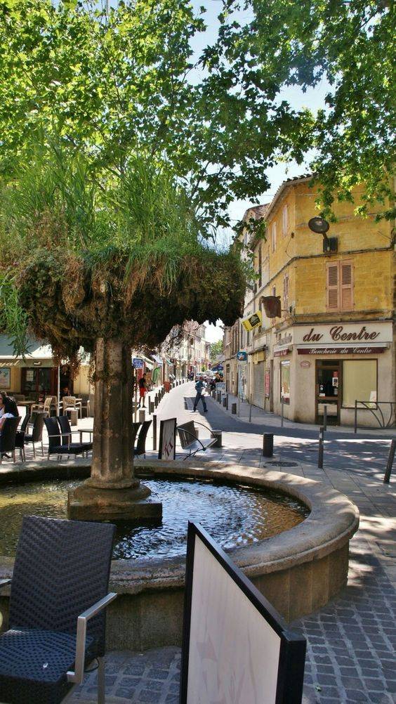 Prix d'un déménagement tout compris au départ d'Aix en Provence vers Istres dans le Sud de la France